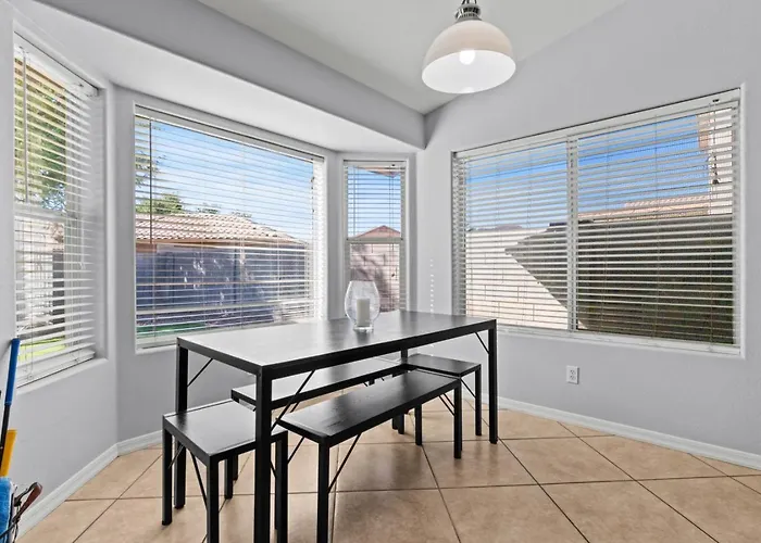 Pool Oasis 4br Golf, Ping-pong, Cornhole Retreat