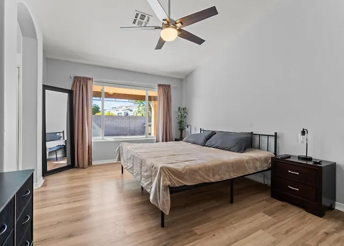 Pool Oasis 4br Golf, Ping-pong, Cornhole Retreat *